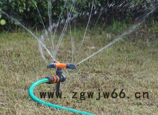 雨润喷灌新款园林喷水草坪挂念 三叉喷头地喷 福建喷灌 工地喷雾图6