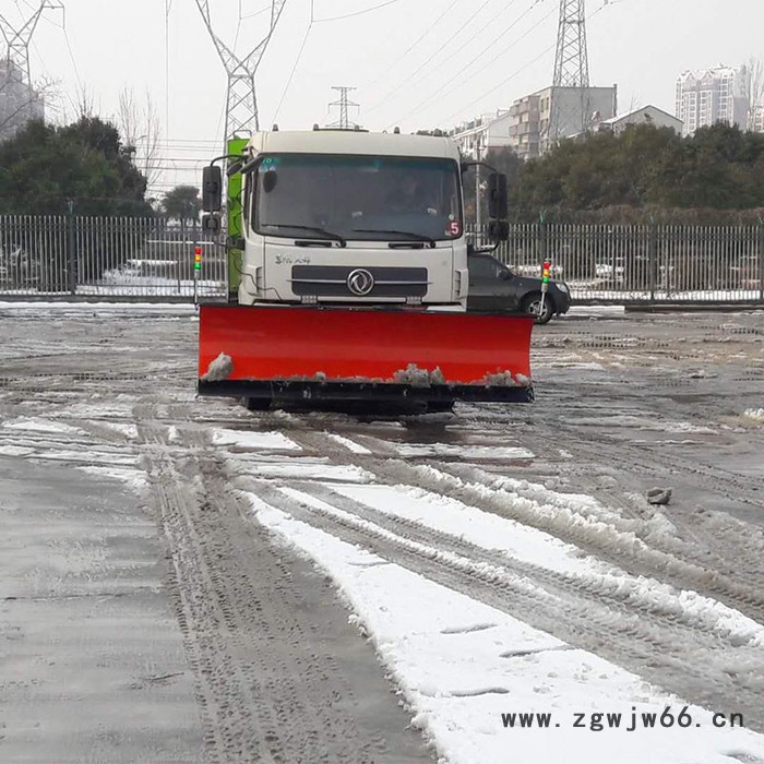 加装10吨型除雪铲厂家 卡车前端配推雪铲子 3米雪铲带弹簧臂章式图6