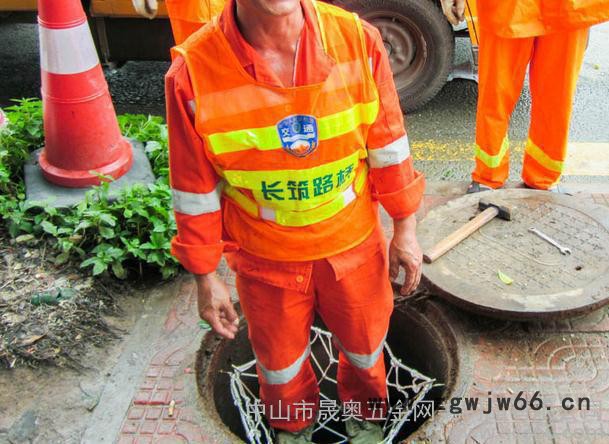 下水道防护网 污水井盖网 下水道 井盖网 地下井防护网型号可