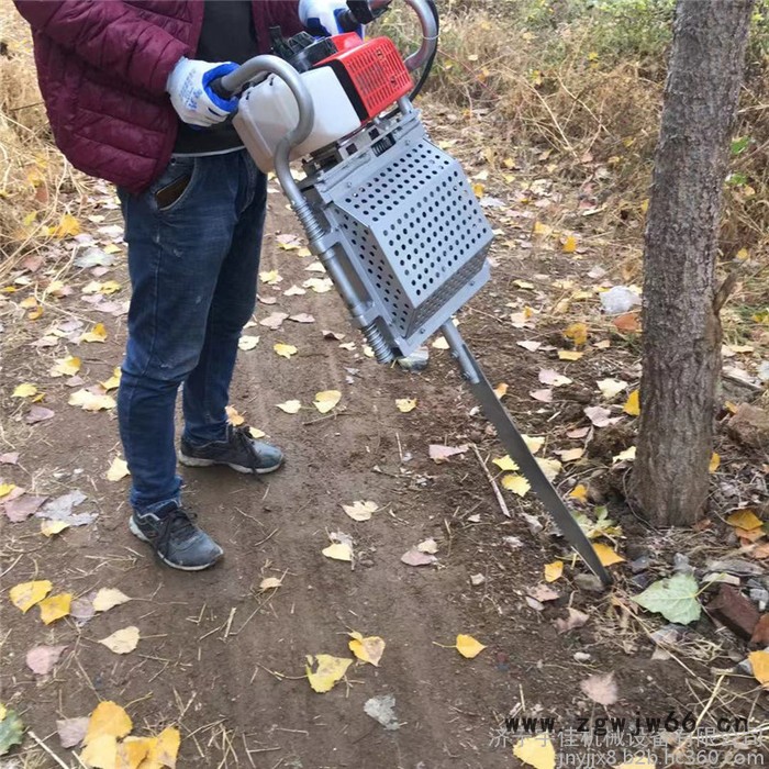 园林工具挖树机 带土球的移树机 宇佳树木带土球移苗机厂家图3