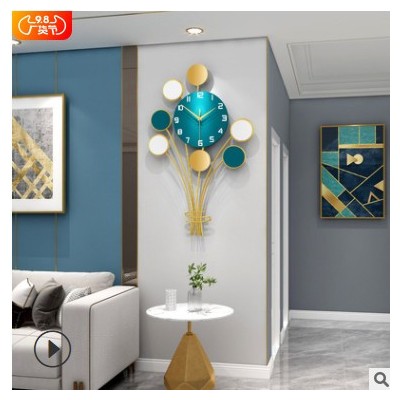 轻奢客厅创意家用挂钟时尚创意气球艺术装饰钟表现代简约北欧挂墙